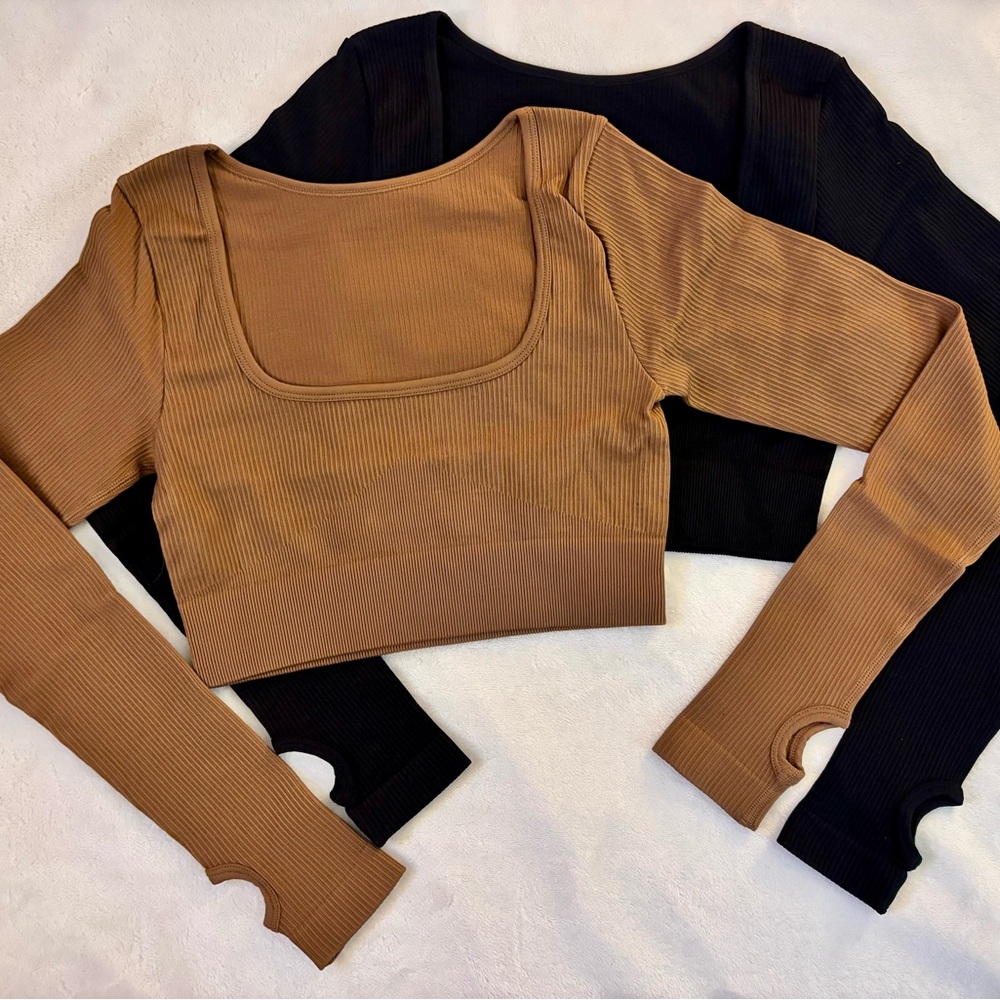 Ribbed Long Sleeve Crop Top - Tan and Black OQQ Brand New Size S